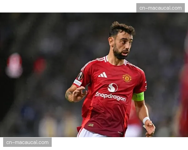 B费运动战创造73次机会，直塞球成功率体现中场穿透力